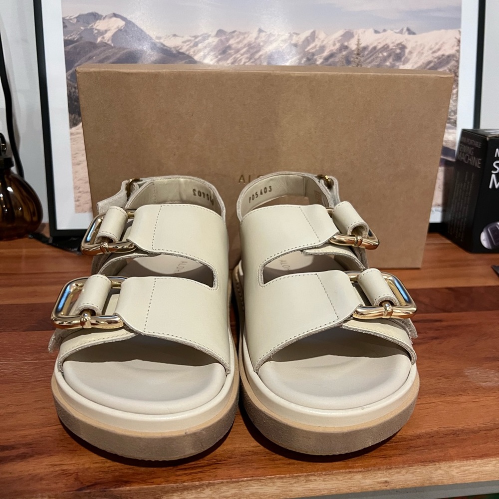 Alohas leather sandals (cream)
